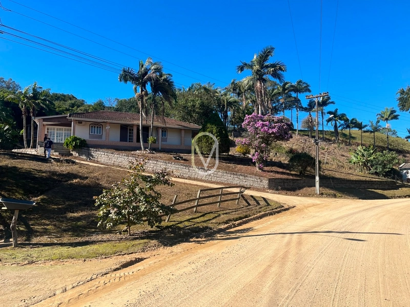 Terreno á Venda em Armazém-SC: 1ª foto da galeria de imagens do imóvel