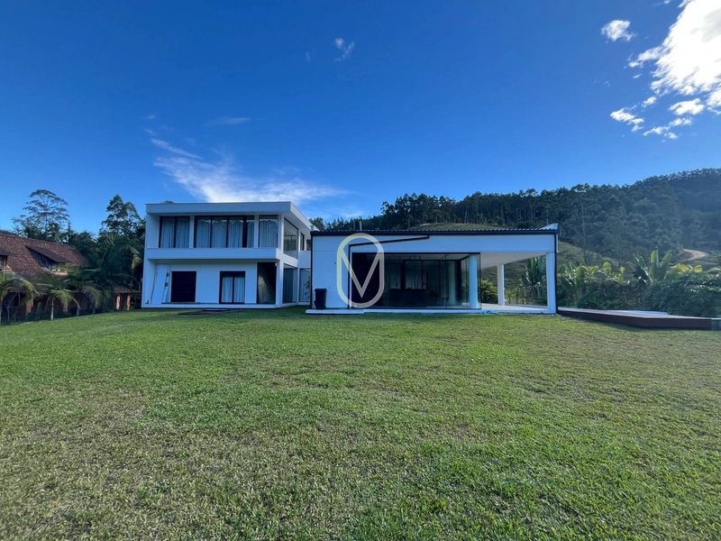 Casa de Alto Padrão á Venda em São Martinho-SC: 43ª foto da galeria de imagens do imóvel