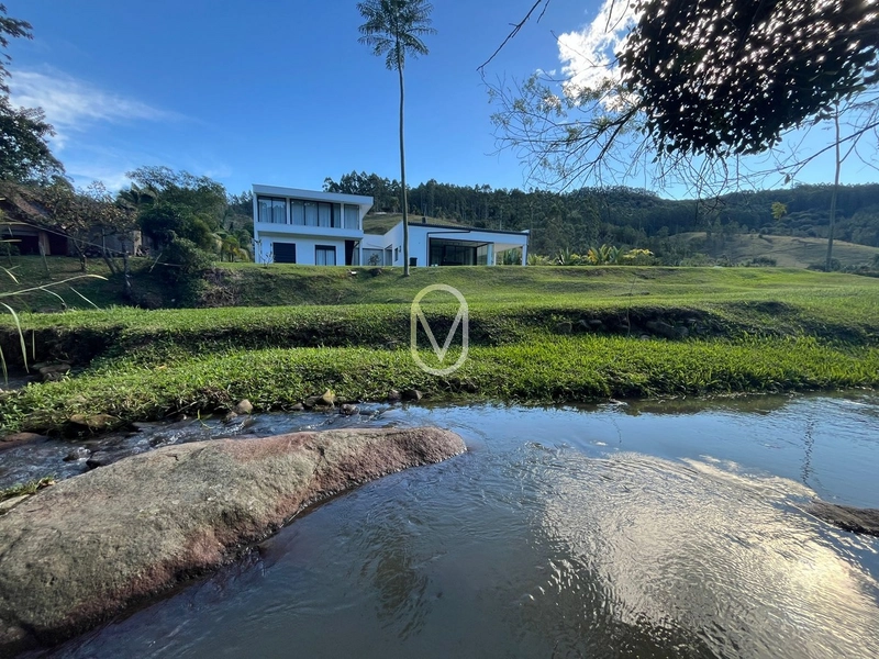 Casa de Alto Padrão á Venda em São Martinho-SC: 48ª foto da galeria de imagens do imóvel