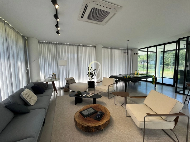 Casa de Alto Padrão á Venda em São Martinho-SC: 17ª foto da galeria de imagens do imóvel
