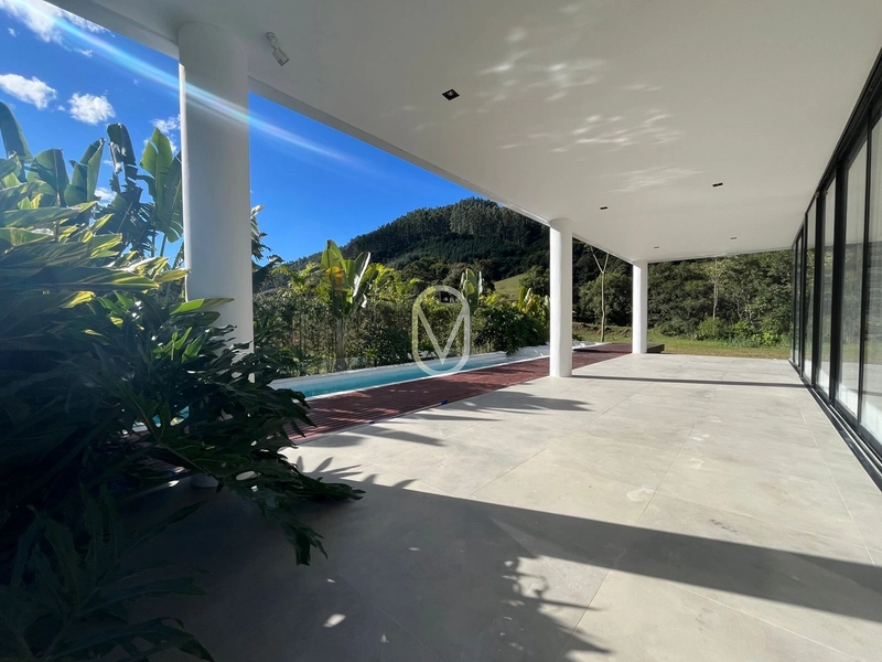 Casa de Alto Padrão á Venda em São Martinho-SC: 12ª foto da galeria de imagens do imóvel