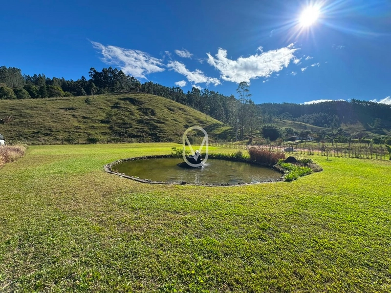 Casa de Alto Padrão á Venda em São Martinho-SC: 14ª foto da galeria de imagens do imóvel