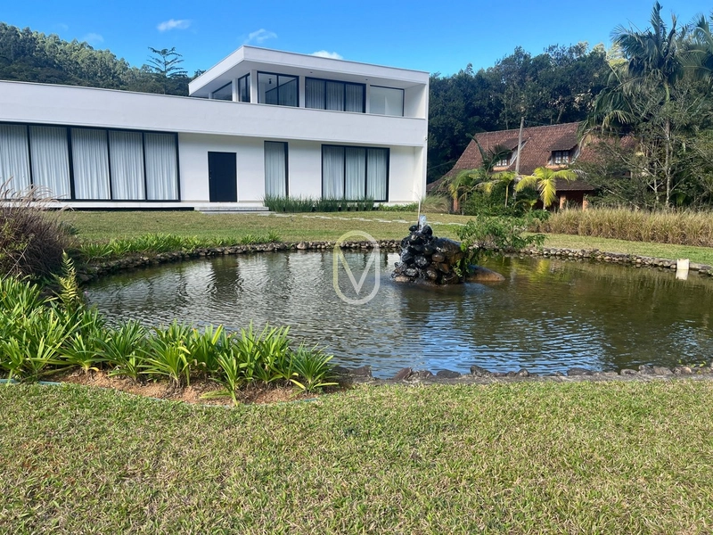Casa de Alto Padrão á Venda em São Martinho-SC: 8ª foto da galeria de imagens do imóvel