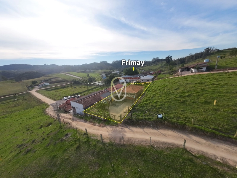 Casa de 2 dormitórios á Venda em Armazém-SC: 3ª foto da galeria de imagens do imóvel