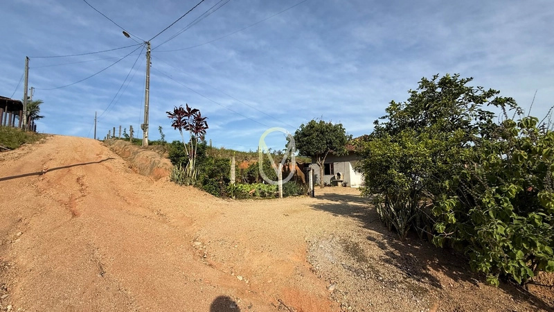 Casa de 2 dormitórios á Venda em Armazém-SC: 4ª foto da galeria de imagens do imóvel
