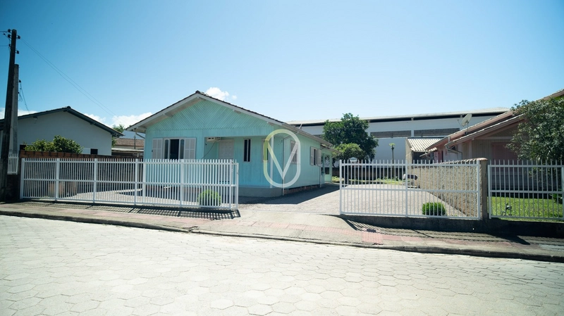 Casa á Venda no bairro São Francisco de Armazém-SC: 1ª foto da galeria de imagens do imóvel