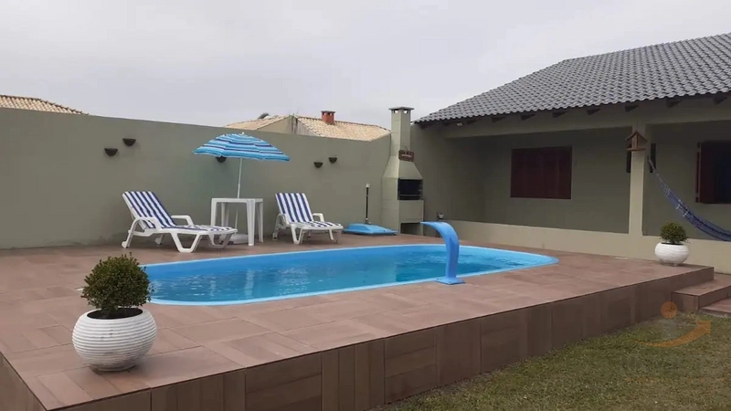 Casa Com Piscina na Zona Nova - Capão da Canoa - .: 3ª foto da galeria de imagens do imóvel