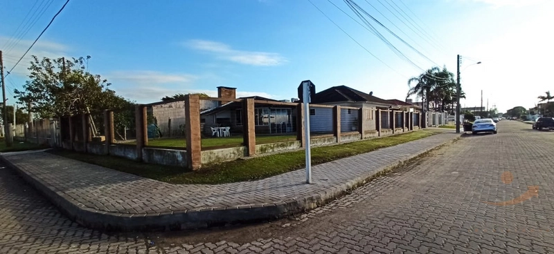 Casa 2 Dormitórios - Santo Antônio - Capão da Canoa.: 2ª foto da galeria de imagens do imóvel