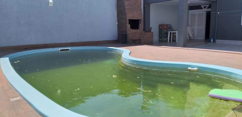 Casa com PISCINA - 5 Quartos - 1 Quadra do MAR em Capão da Canoa: 8ª foto da galeria de imagens do imóvel