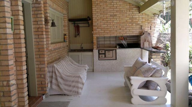 Casa com piscina em Atlântida: 2ª foto da galeria de imagens do imóvel