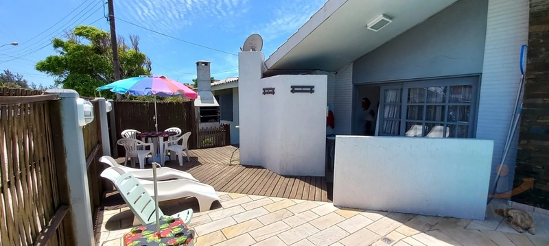 Casa 4 dormitórios com piscina em Xangri-lá: 8ª foto da galeria de imagens do imóvel