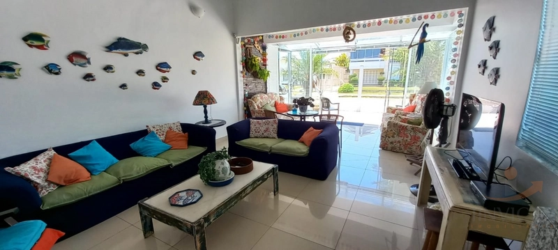 Casa 4 dormitórios com piscina em Xangri-lá: 1ª foto da galeria de imagens do imóvel