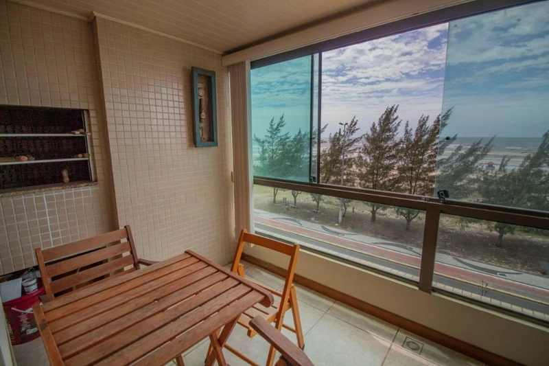 Apartamento 2 dormitórios beira mar Capão da Canoa: 1ª foto da galeria de imagens do imóvel