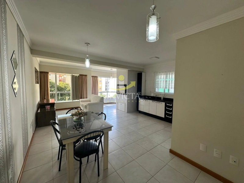 AMPLO APARTAMENTO DE 2 DORMITÓRIOS PRÓXIMO A FLÁVIO BOIANOWISK!: 10ª foto da galeria de imagens do imóvel