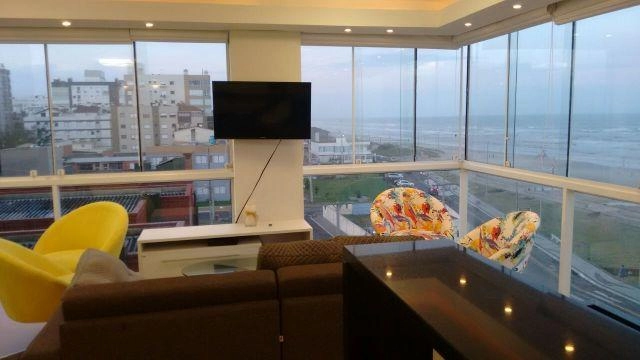 EXCELENTE 3 DORMITÓRIOS  SENDO 2 SUÍTES, A POUCOS METROS DO MAR CENTO!: 1ª foto da galeria de imagens do imóvel