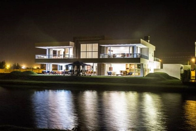Casa em Condomínio Fechado - 5 suítes - Xangri-lá: 13ª foto da galeria de imagens do imóvel