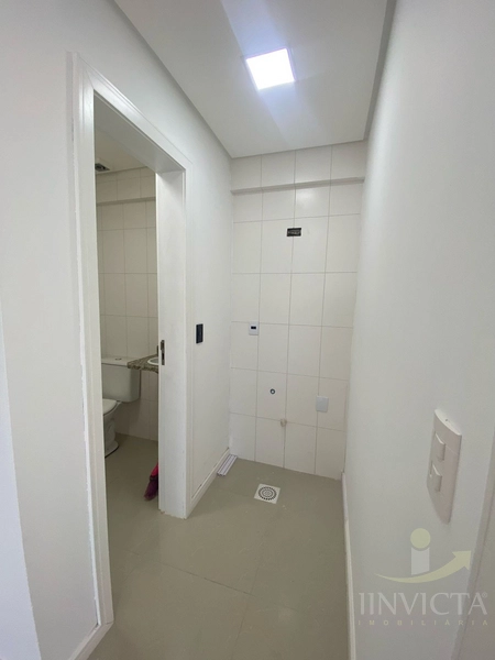 Sala comercial com ótima localização no Centro de Capão da Canoa!: 9ª foto da galeria de imagens do imóvel