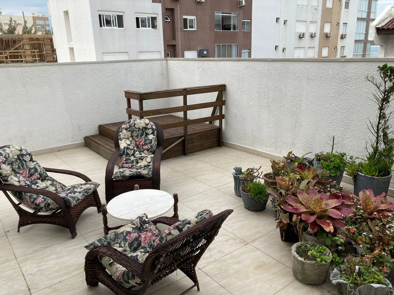 VISTA MAR COM TERRAÇO! MOBILIADO, PRÓXIMO DO MAR!: 2ª foto da galeria de imagens do imóvel