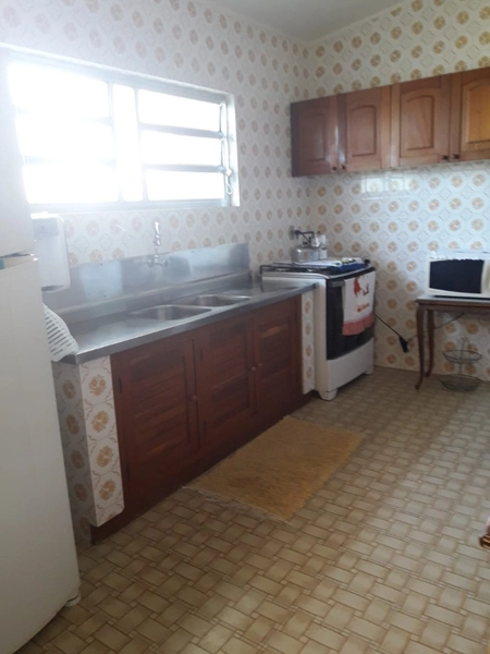 Casa 3 dormitorios com piscina: 5ª foto da galeria de imagens do imóvel