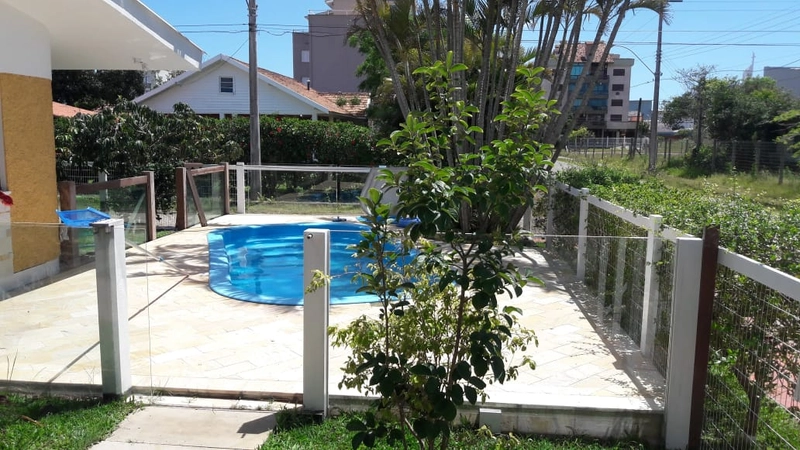 Casa 3 dormitorios com piscina: 15ª foto da galeria de imagens do imóvel
