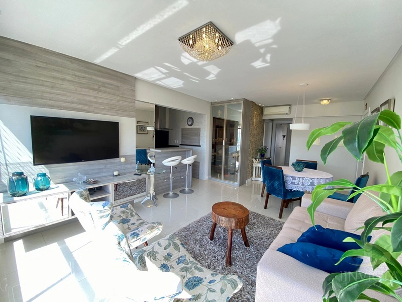 EXCELENTE 2 DORMITÓRIOS  MOBILIADO E DECORADO NA MAIS BELA AVENIDA!!!!: 4ª foto da galeria de imagens do imóvel