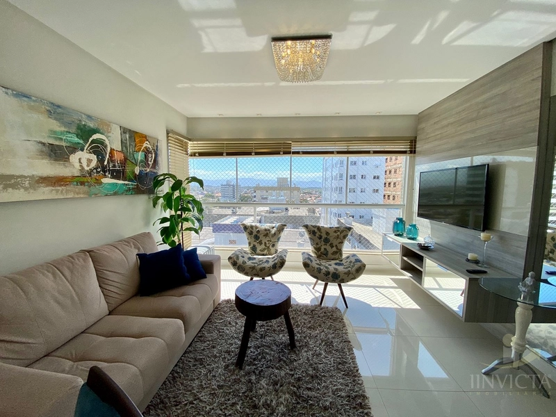 EXCELENTE 2 DORMITÓRIOS  MOBILIADO E DECORADO NA MAIS BELA AVENIDA!!!!: 1ª foto da galeria de imagens do imóvel