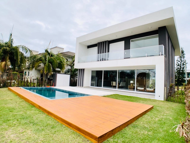 4 suites em condominio fechado: 1ª foto da galeria de imagens do imóvel