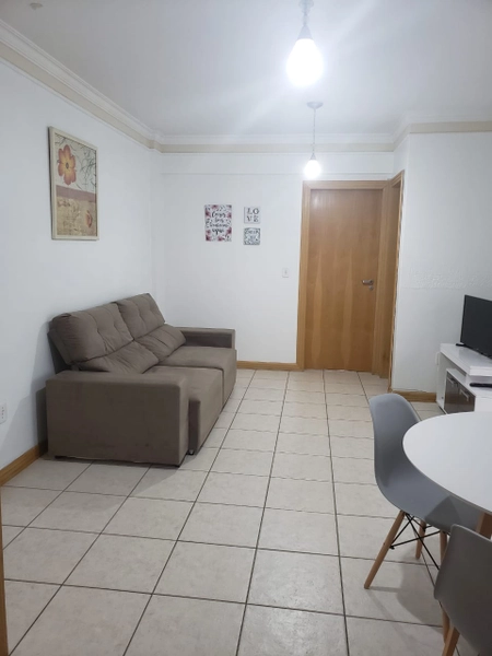 EXCELENTE 1 DORMITORIO, MOBILIADO E DECORADO, ESPERANDO VOCÊ: 2ª foto da galeria de imagens do imóvel