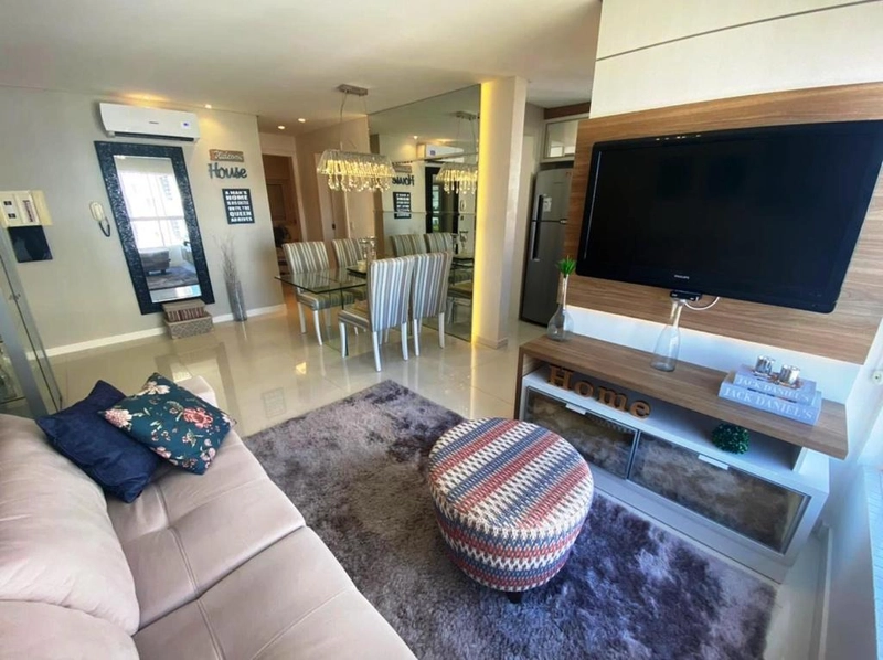 EXCELENTE APARTAMENTO DE FRENTE PARA UMA BELA PRAÇA!!!!: 6ª foto da galeria de imagens do imóvel