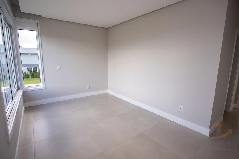 Casa em Condomínio Fechado - 4 Suítes (1 Master) - Capão da Canoa: 32ª foto da galeria de imagens do imóvel