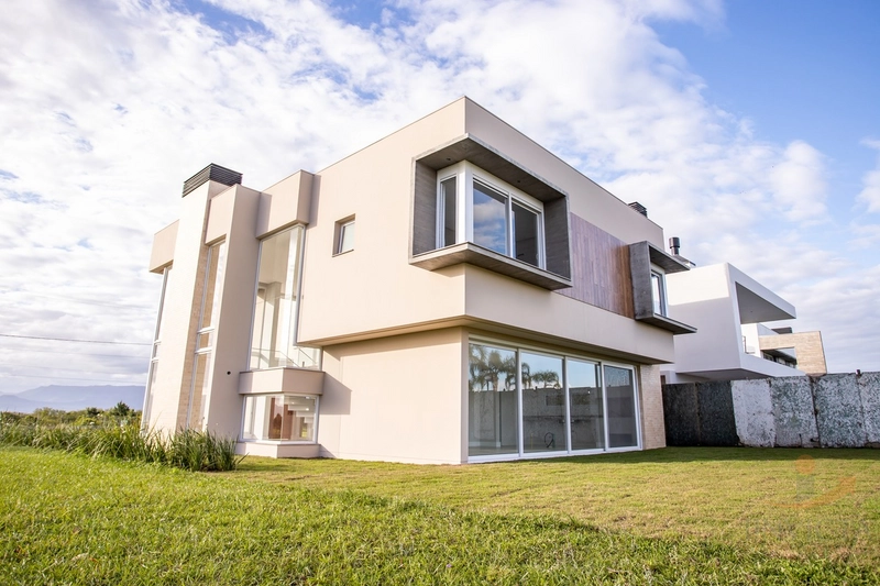 Casa em Condomínio Fechado - 4 Suítes (1 Master) - Capão da Canoa: 5ª foto da galeria de imagens do imóvel