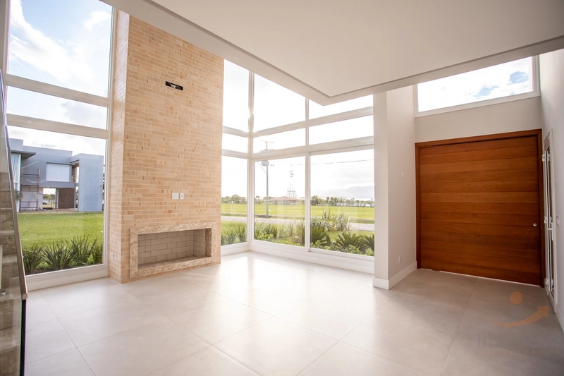 Casa em Condomínio Fechado - 4 Suítes (1 Master) - Capão da Canoa: 9ª foto da galeria de imagens do imóvel