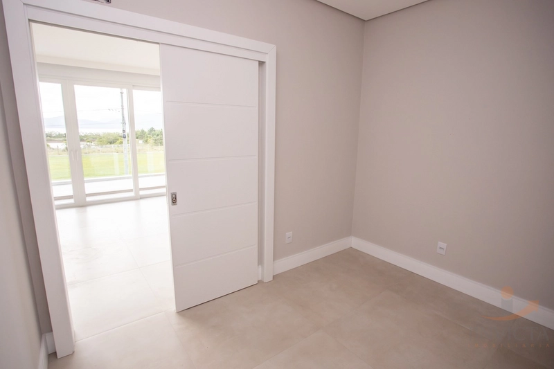 Casa em Condomínio Fechado - 4 Suítes (1 Master) - Capão da Canoa: 48ª foto da galeria de imagens do imóvel