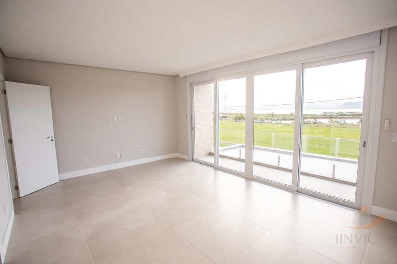 Casa em Condomínio Fechado - 4 Suítes (1 Master) - Capão da Canoa: 36ª foto da galeria de imagens do imóvel