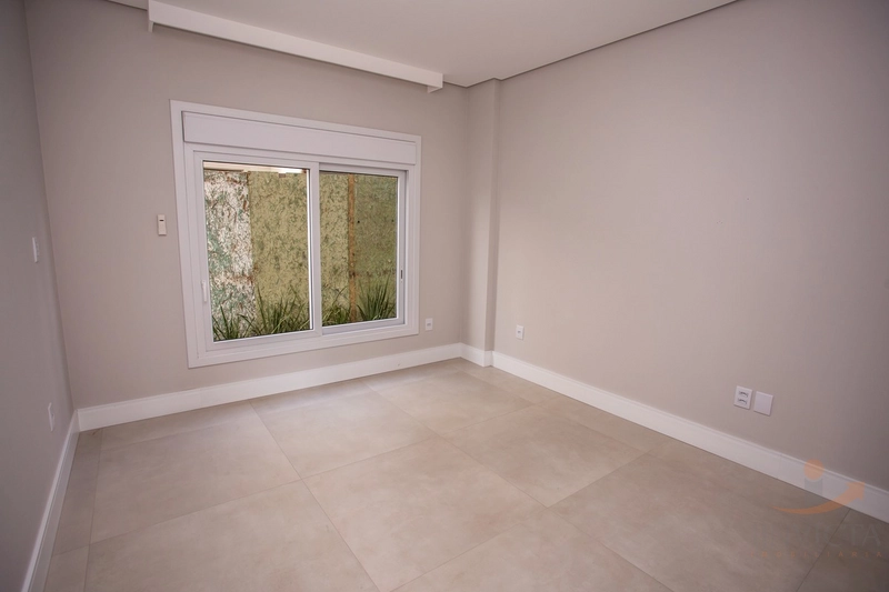 Casa em Condomínio Fechado - 4 Suítes (1 Master) - Capão da Canoa: 30ª foto da galeria de imagens do imóvel