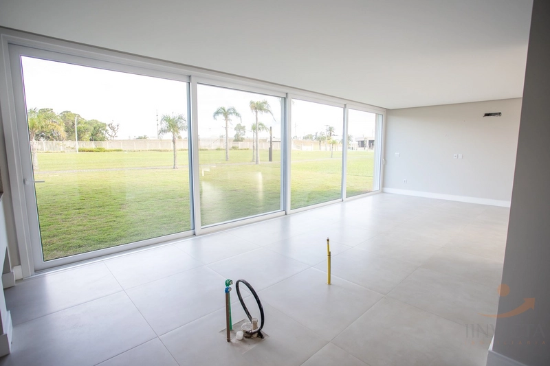 Casa em Condomínio Fechado - 4 Suítes (1 Master) - Capão da Canoa: 21ª foto da galeria de imagens do imóvel