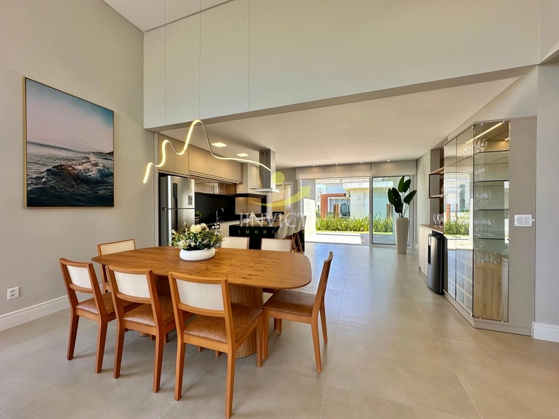 CASA MODERNA EM CONDOMÍNIO,FINAMENTE MOBILIADA COM 04 SUÍTES!!: 5ª foto da galeria de imagens do imóvel