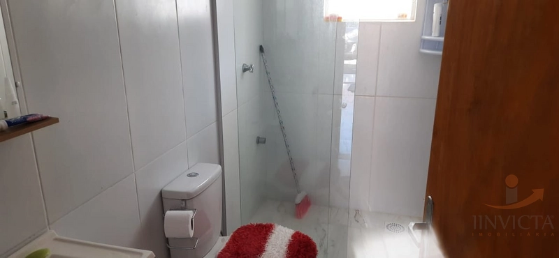 Casa com 4 dormitórios e PISCINA: 17ª foto da galeria de imagens do imóvel