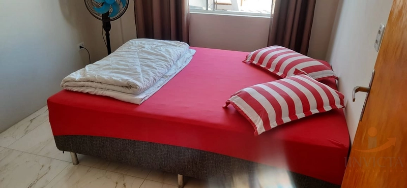 Casa com 4 dormitórios e PISCINA: 20ª foto da galeria de imagens do imóvel