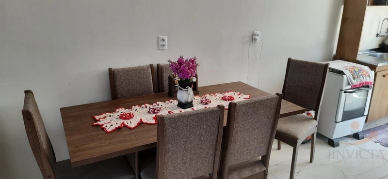 Casa com 4 dormitórios e PISCINA: 10ª foto da galeria de imagens do imóvel