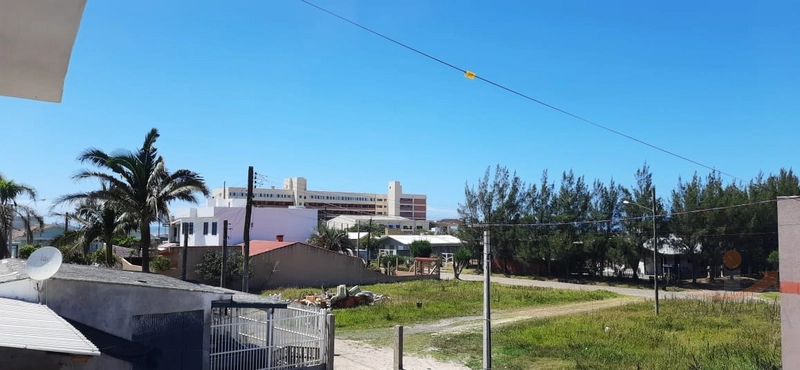 Casa com 4 dormitórios e PISCINA: 23ª foto da galeria de imagens do imóvel