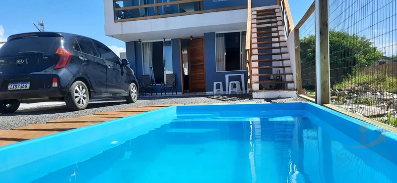 Casa com 4 dormitórios e PISCINA: 1ª foto da galeria de imagens do imóvel