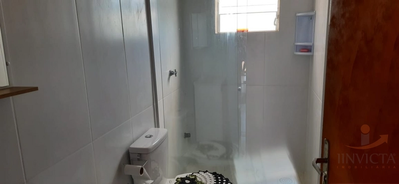 Casa com 4 dormitórios e PISCINA: 33ª foto da galeria de imagens do imóvel