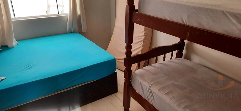 Casa com 4 dormitórios e PISCINA: 19ª foto da galeria de imagens do imóvel