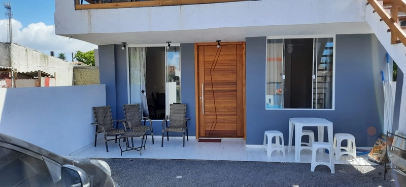 Casa com 4 dormitórios e PISCINA: 5ª foto da galeria de imagens do imóvel