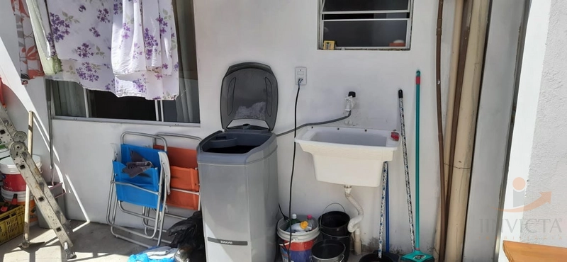 Casa com 4 dormitórios e PISCINA: 8ª foto da galeria de imagens do imóvel