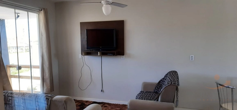 Casa com 4 dormitórios e PISCINA: 35ª foto da galeria de imagens do imóvel
