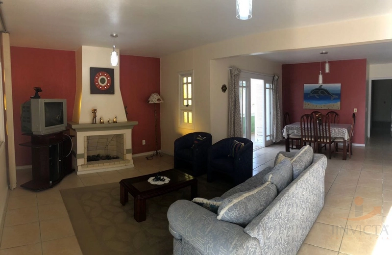 Casa Com Piscina em Xangri-la Região Central !: 1ª foto da galeria de imagens do imóvel