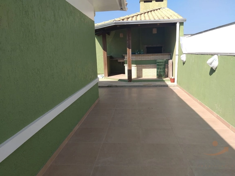 Casa Com Piscina em Xangri-la Região Central !: 3ª foto da galeria de imagens do imóvel