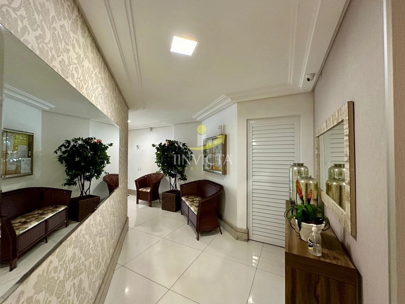 Apto 2D mobiliado, suíte e box – Vista para Praça Boianovski: 3ª foto da galeria de imagens do imóvel